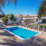 Stunning Luxury Private Pool, Galé Villa