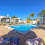 Stunning Luxury Private Pool, Galé Villa
