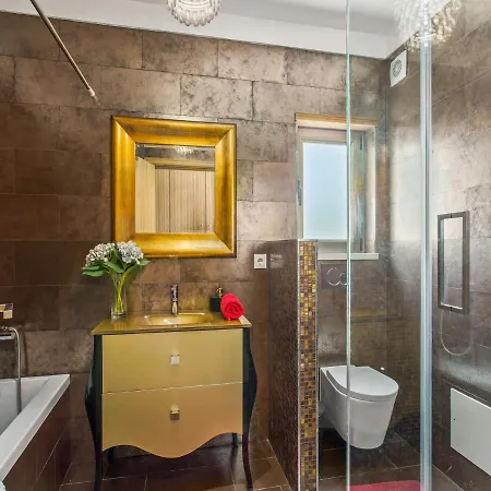 Luxury With Private Pool, Galé,