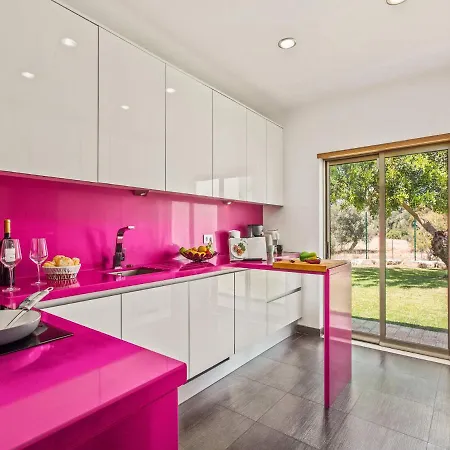 Luxury With Private Pool, Galé, Villa