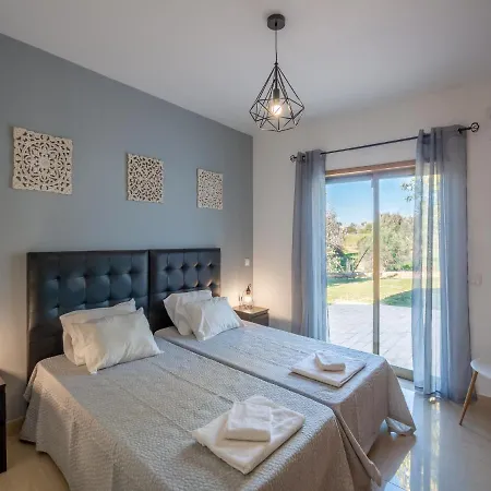 Luxury With Private Pool, Galé,